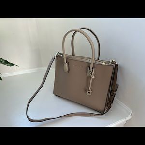 New MK bag. Never used